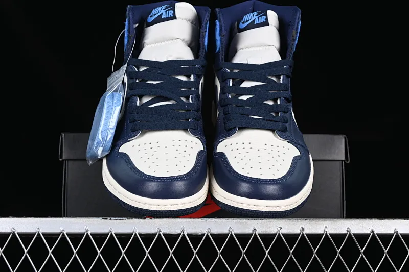 All categories Air Jordan Jordan series basketball shoes Air Jordan 1 High LW version Air Jordan 1 AJ1 Joe 1 Obsidian North Carolina Blue Black Blue Toe 555088-140